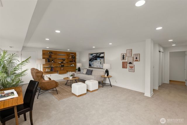 3515 72nd Avenue SE, Mercer Island, WA 98040
