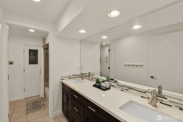 3515 72nd Avenue SE, Mercer Island, WA 98040