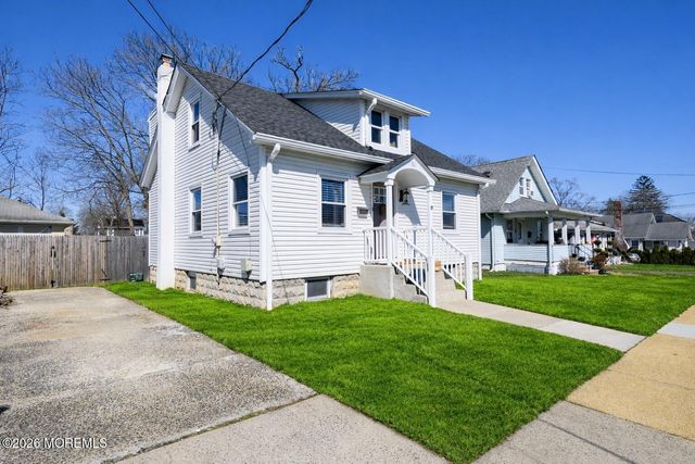 12 E Westside Avenue, Red Bank, NJ 07701