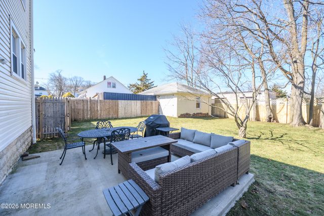 12 E Westside Avenue, Red Bank, NJ 07701