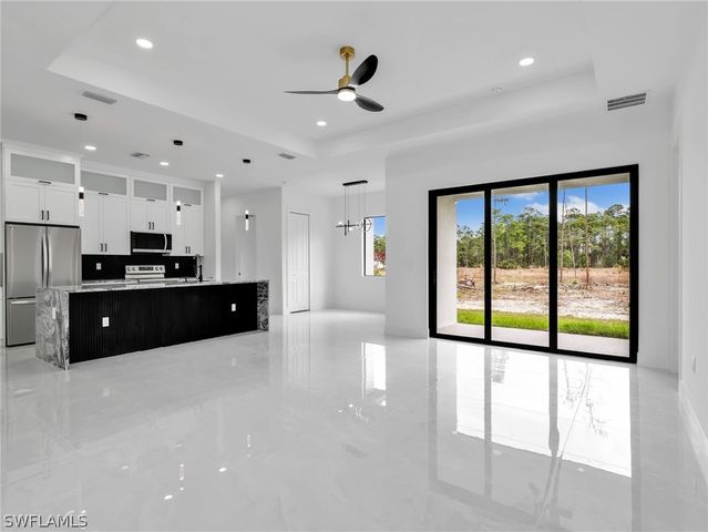 808 Willard AVE, Lehigh Acres, FL 33972