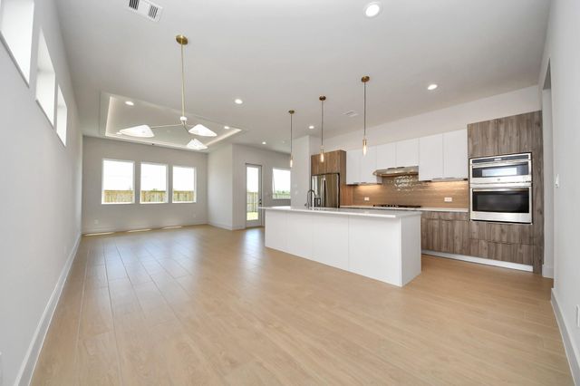 9139 La Pau Lane, Houston, TX 77051