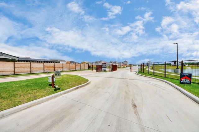 9139 La Pau Lane, Houston, TX 77051