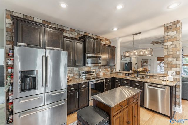 8308 Stillwater Circle NW, Huntsville, AL 35806