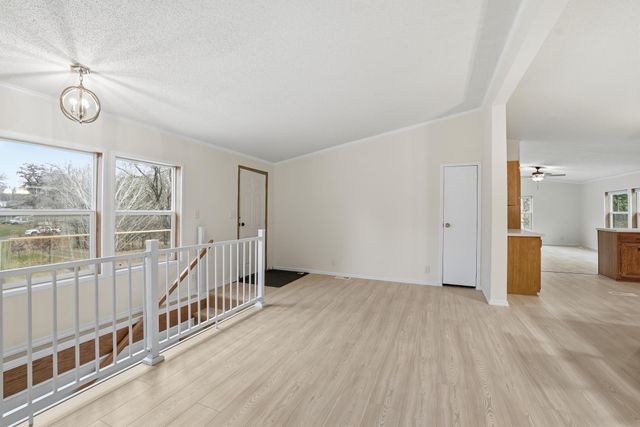 720 Central Avenue S, New Prague, MN 56071