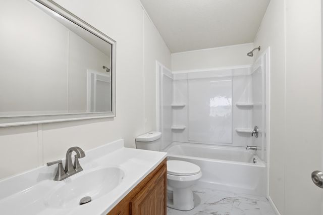 720 Central Avenue S, New Prague, MN 56071