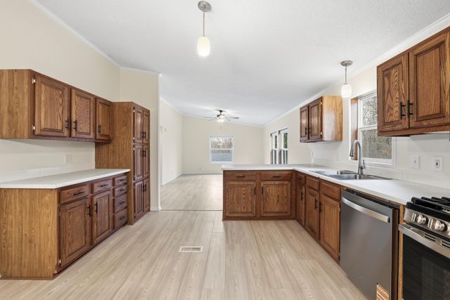 720 Central Avenue S, New Prague, MN 56071