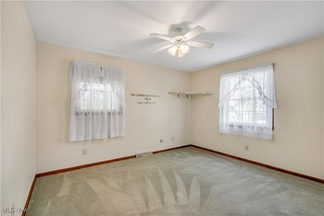 2959 Holyoke Drive, Youngstown, OH 44514