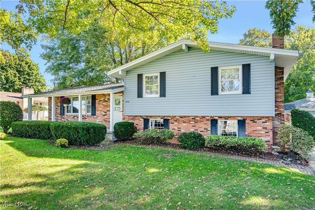 2959 Holyoke Drive, Youngstown, OH 44514