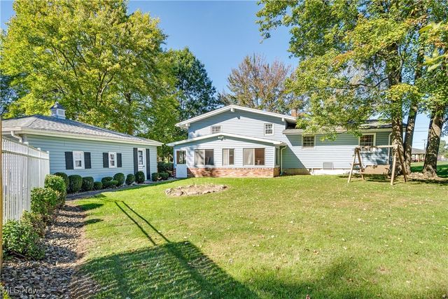 2959 Holyoke Drive, Youngstown, OH 44514