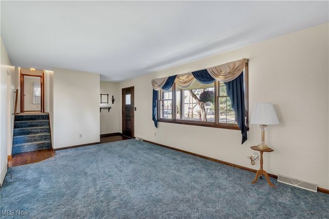 2959 Holyoke Drive, Youngstown, OH 44514