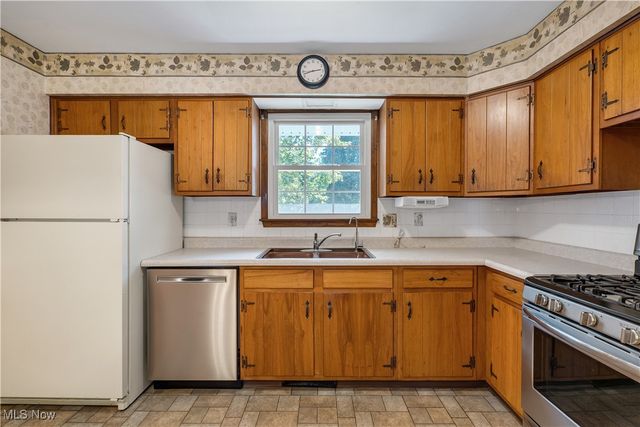 2959 Holyoke Drive, Youngstown, OH 44514