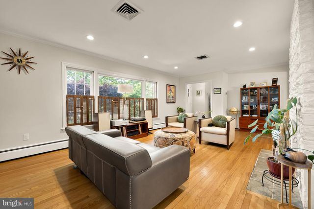 4112 DOWNING ST, Annandale, VA 22003