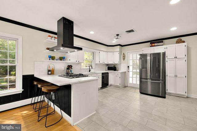 4112 DOWNING ST, Annandale, VA 22003