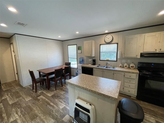 6220 New Mexico Trail, Granbury, TX 76048