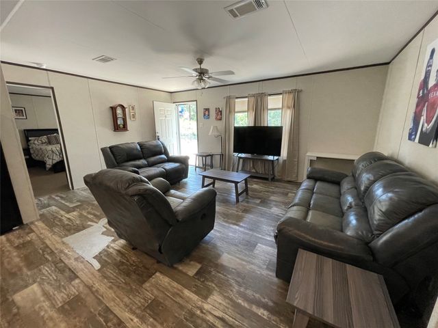 6220 New Mexico Trail, Granbury, TX 76048
