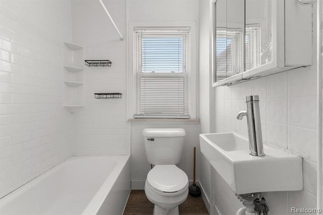 29070 Block Street, Garden City, MI 48135