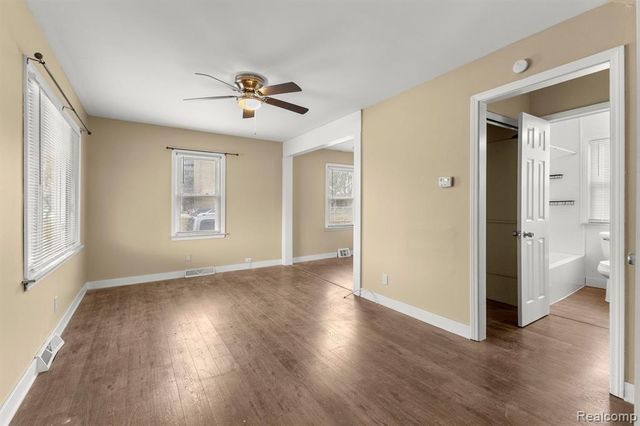 29070 Block Street, Garden City, MI 48135