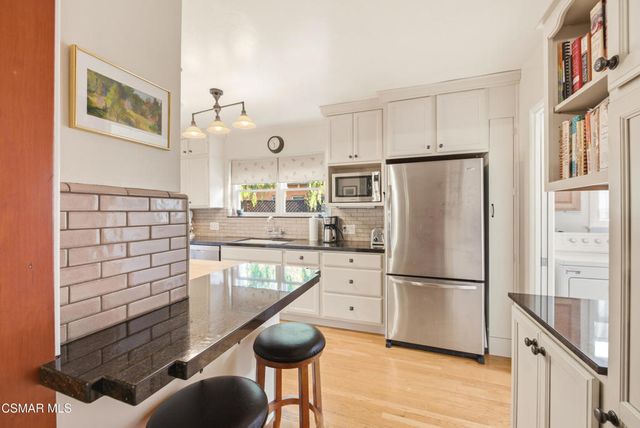5415 Carpenter Avenue, Valley Village, CA 91607