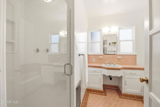 5415 Carpenter Avenue, Valley Village, CA 91607