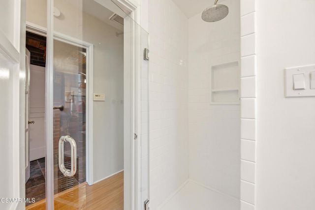 5415 Carpenter Avenue, Valley Village, CA 91607