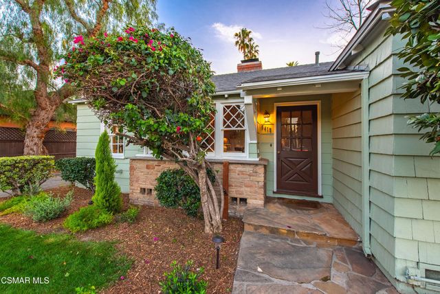 5415 Carpenter Avenue, Valley Village, CA 91607