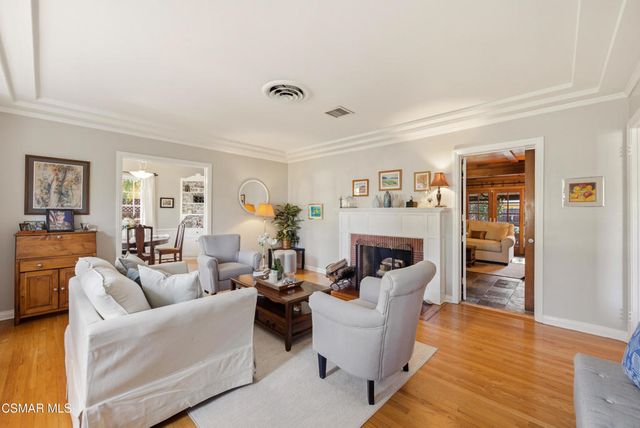 5415 Carpenter Avenue, Valley Village, CA 91607