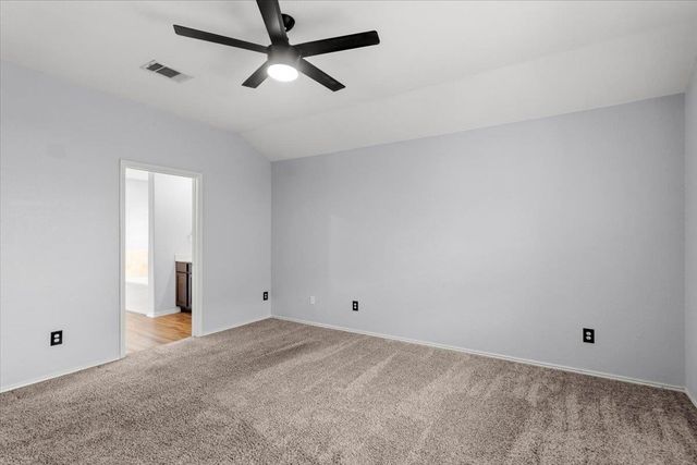 105 Guardian Angel CT, Jarrell, TX 76537