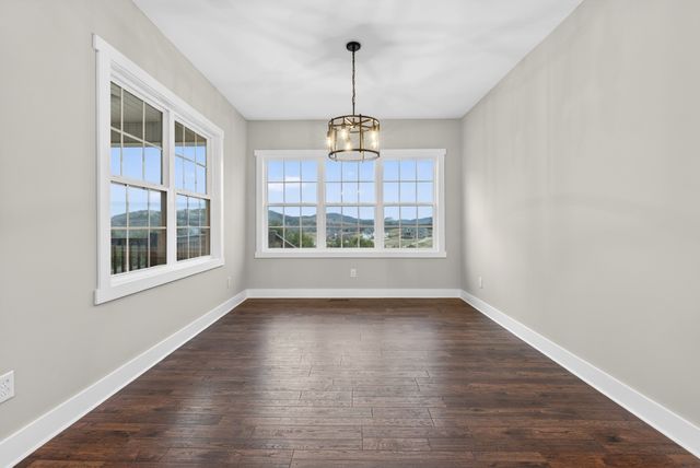 630 Bridle Path Ln, Hartsville, TN 37074