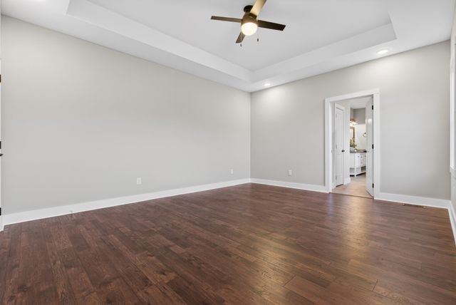 630 Bridle Path Ln, Hartsville, TN 37074