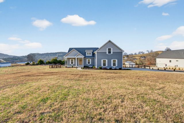 630 Bridle Path Ln, Hartsville, TN 37074