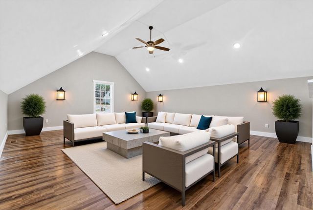 630 Bridle Path Ln, Hartsville, TN 37074