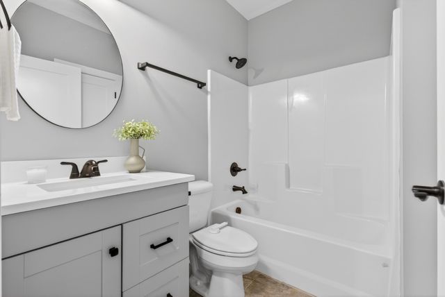 630 Bridle Path Ln, Hartsville, TN 37074