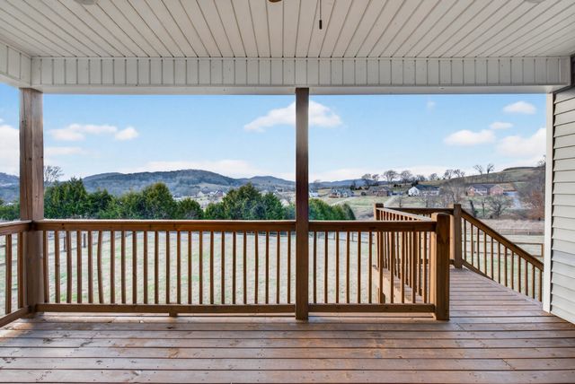 630 Bridle Path Ln, Hartsville, TN 37074