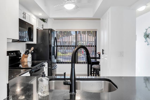 6119 Lakemont Circle, Greenacres, FL 33463