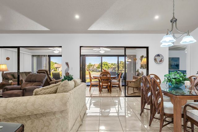 6119 Lakemont Circle, Greenacres, FL 33463