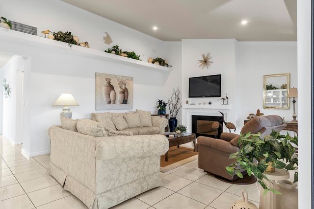 6119 Lakemont Circle, Greenacres, FL 33463