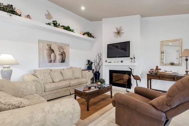 6119 Lakemont Circle, Greenacres, FL 33463