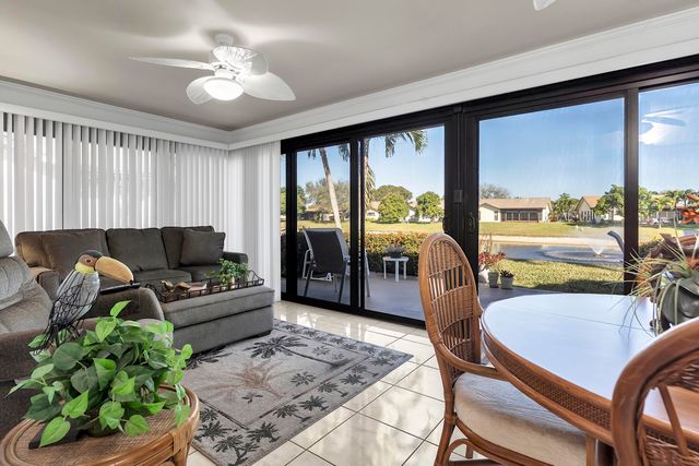 6119 Lakemont Circle, Greenacres, FL 33463