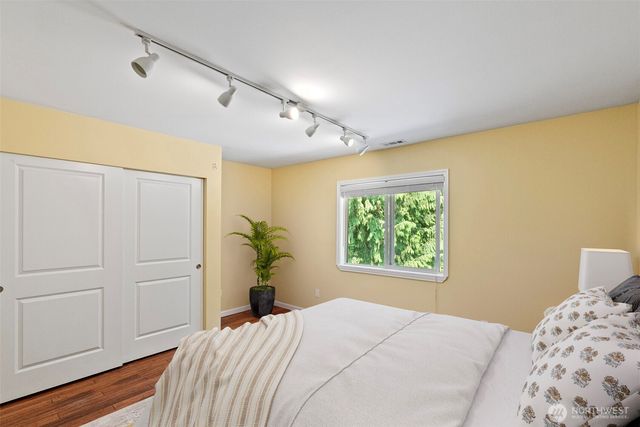 8725 SE Yeshua Lane, Port Orchard, WA 98367