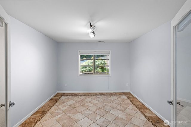 8725 SE Yeshua Lane, Port Orchard, WA 98367