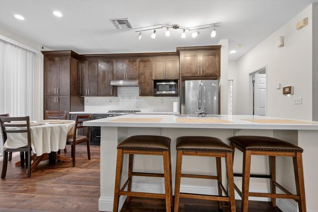 5506 Thornhill Ct, Stockton, CA 95219