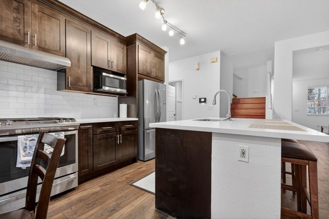 5506 Thornhill Ct, Stockton, CA 95219