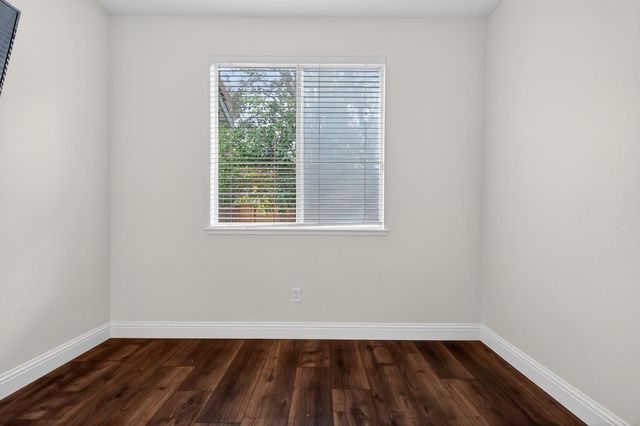 5506 Thornhill Ct, Stockton, CA 95219