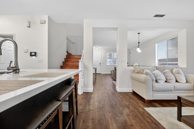 5506 Thornhill Ct, Stockton, CA 95219