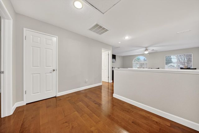 5506 Thornhill Ct, Stockton, CA 95219