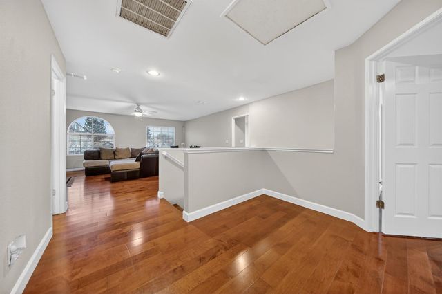 5506 Thornhill Ct, Stockton, CA 95219