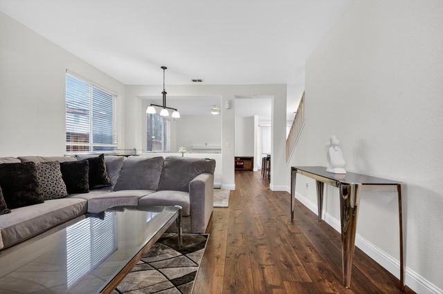 5506 Thornhill Ct, Stockton, CA 95219