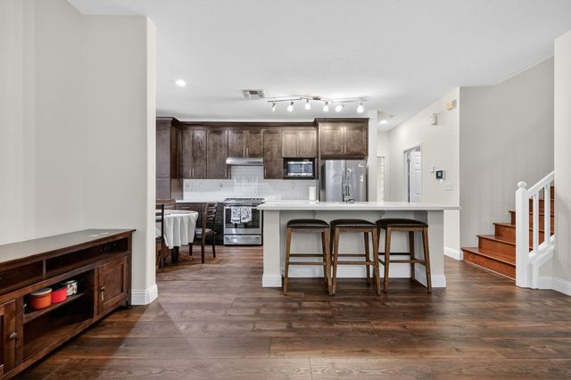 5506 Thornhill Ct, Stockton, CA 95219