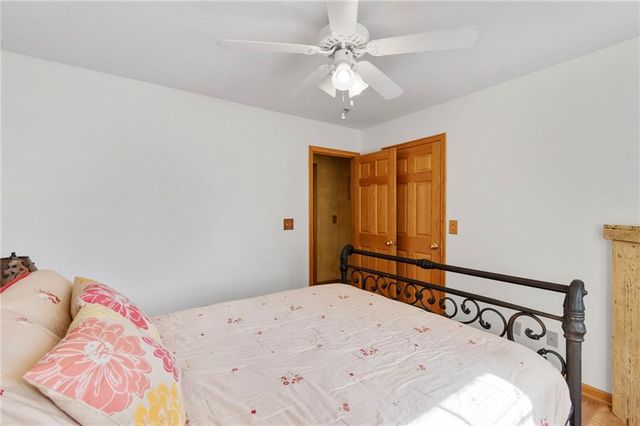 15733 Pine Circle, Basehor, KS 66007